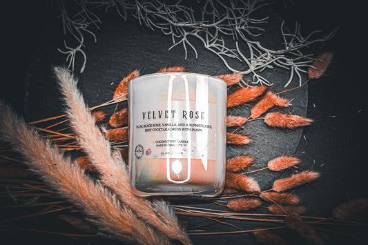 VELVET ROSE SIGNATURE CANDLE
