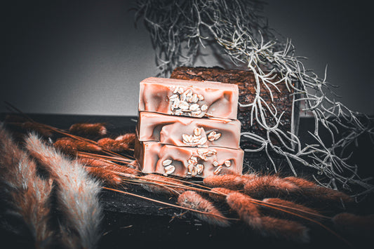 HONEY & OAT DREAM HEMP BODY SOAP